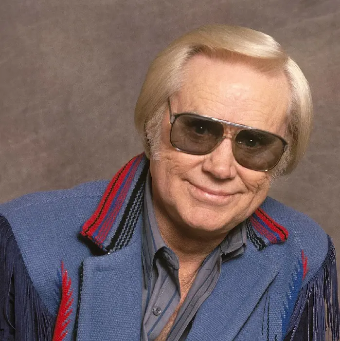 George Jones lived till the age of 81 when he was hospitalized due to the problem of irregular blood pressure and a fever.