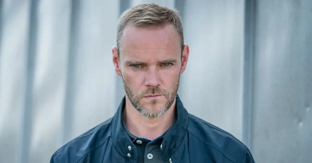 Joe Absolom is known for his appearances as Al Large in Doc Martin and Matthew Rose in the BBC soap opera EastEnders.