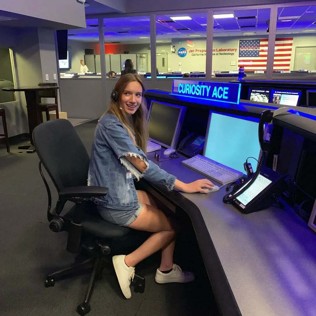 Johnna at NASA Jet Propulsion Laboratory in 2021.