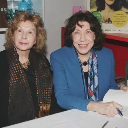 Lily Tomlin and Jane Wagner has been together since 1971.